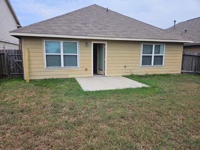 Building Photo - 24407 Lakecrest Town Dr