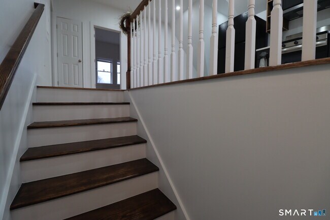 Building Photo - 55 Channing St