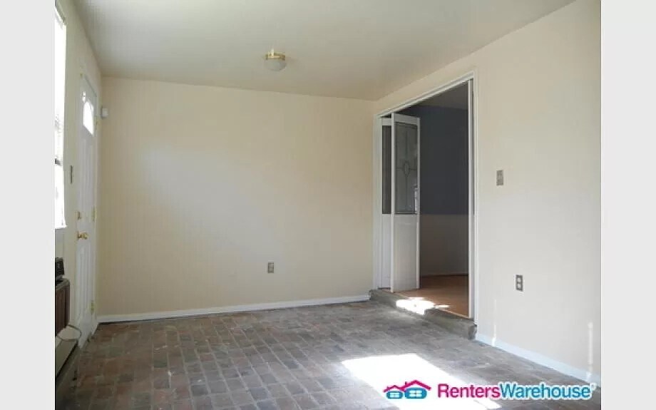 Building Photo - 7723 Haines Ct