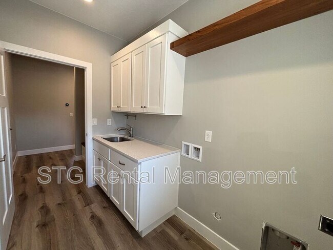 Building Photo - 1792 W 150 S