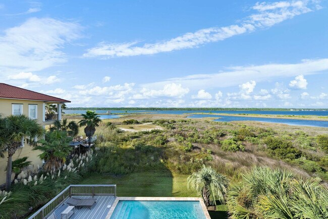 Building Photo - 3204 Sand Dollar Ln