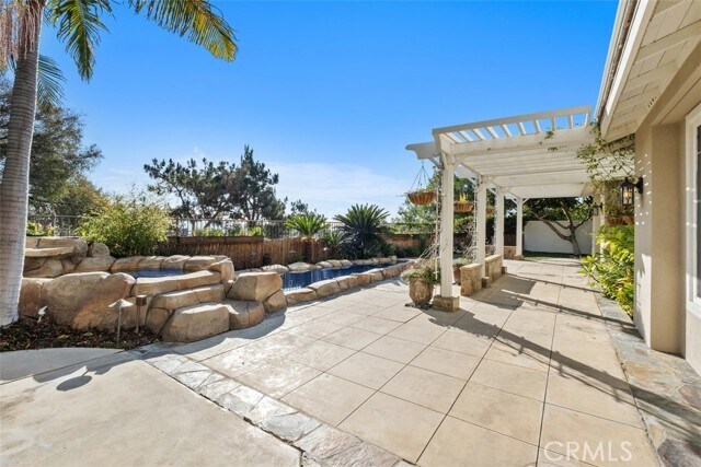 Building Photo - 241 Via Sedona