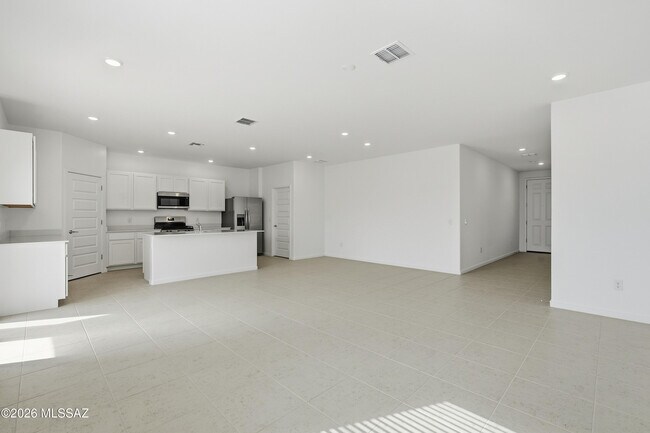 Building Photo - 12232 N Manley Ave