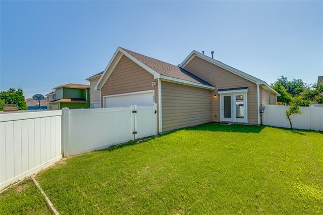 Building Photo - 1605 Angel Ln