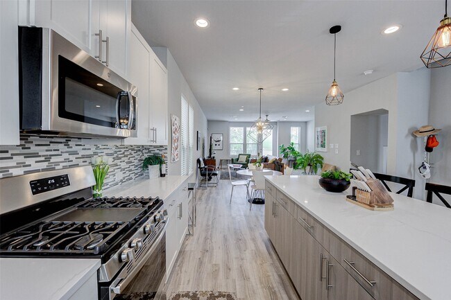 Building Photo - 18732 Centro Main St