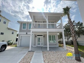 Building Photo - 4 Bedroom Sea Dunes Home just off 30A!