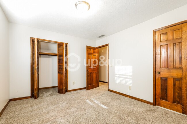 Building Photo - Fantastic 3bd/2.5ba home! Let yourself in!