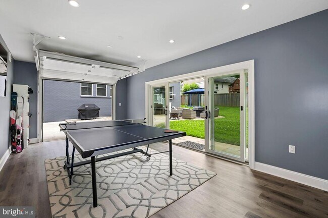 Building Photo - 6005 Selvyn Rd