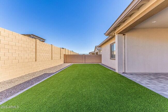 Building Photo - 20108 W Montecito Ave