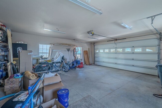 Building Photo - 111 Coker Ln