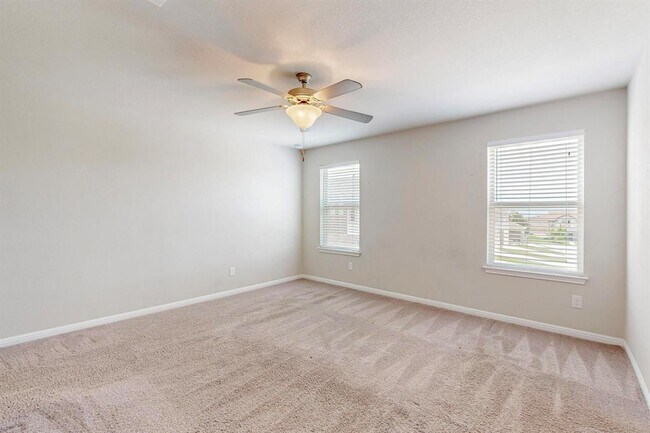 Building Photo - 2908 Harvester Ln