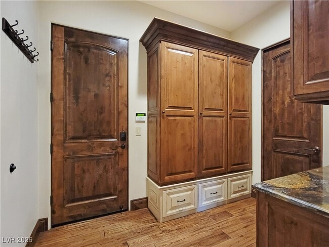 Building Photo - 4365 N Campbell Rd