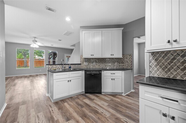 Building Photo - 12311 Granite Woods Ct