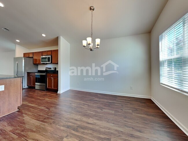 Building Photo - 43 Blackberry Cir