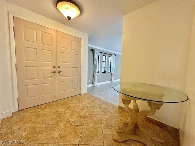 Building Photo - 6113 Deer Run
