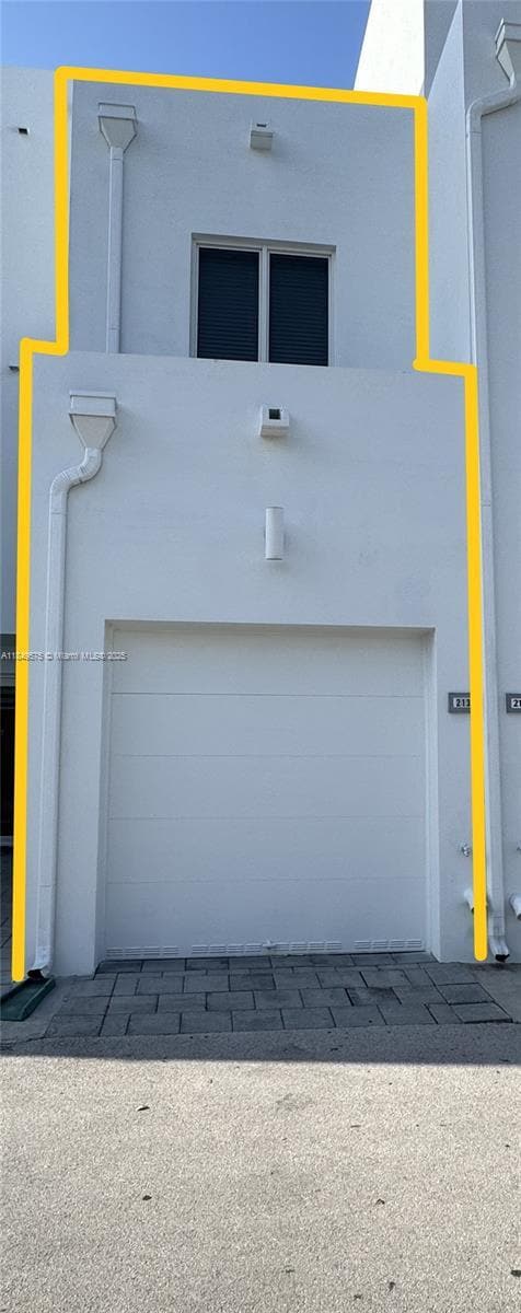 Building Photo - 10260 NW 63rd Terrace