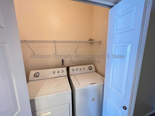 Building Photo - 1474 Rancho Rose Way