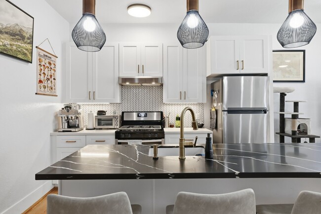 Building Photo - 1401 Sydnor St