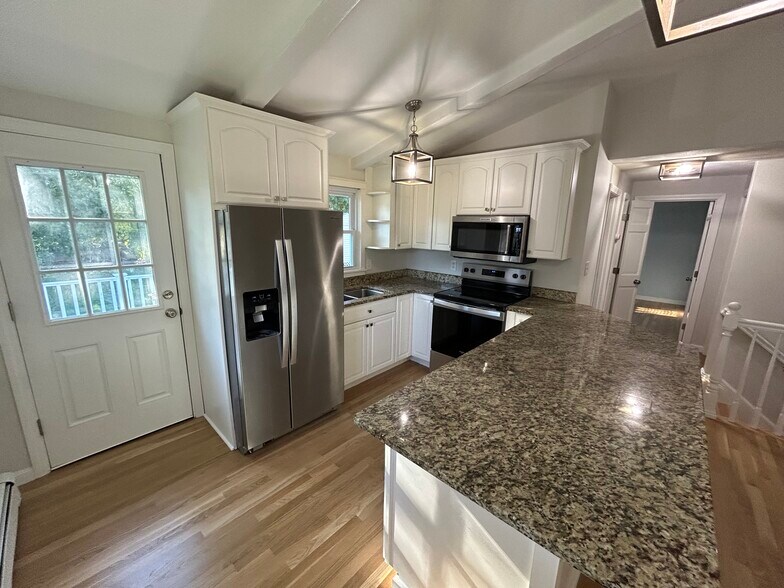 Building Photo - 21 Spindrift Dr