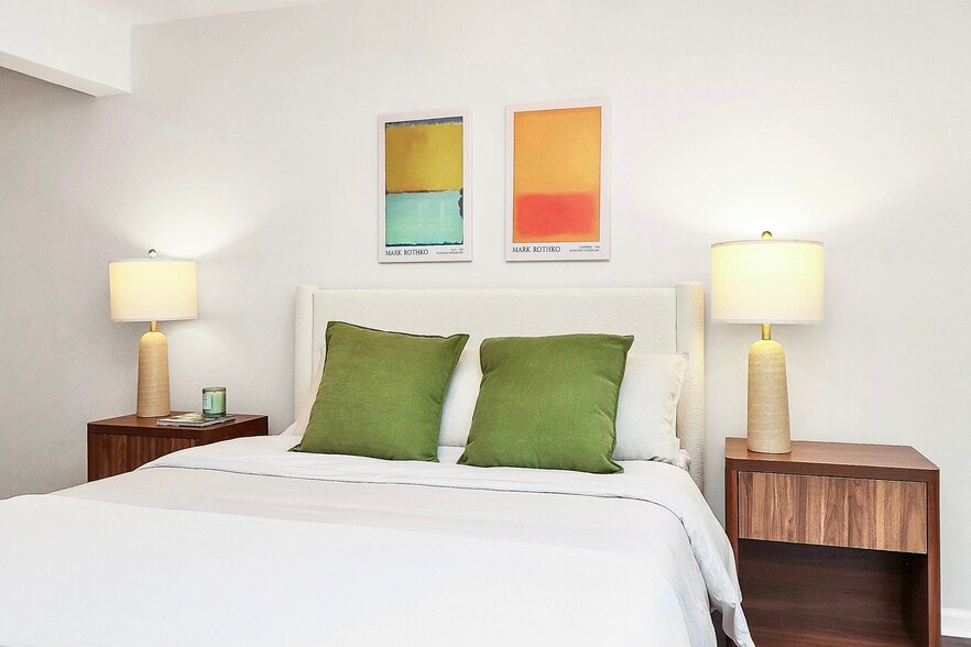 Building Photo - 7737 Batavia Ln