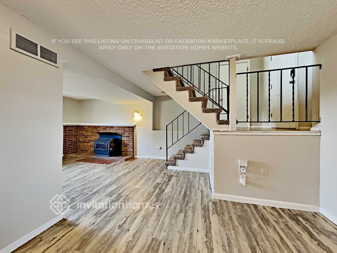 Building Photo - 9434 Brentwood St