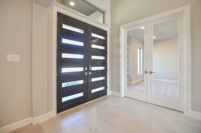 Building Photo - 7610 Blue Finch Ln