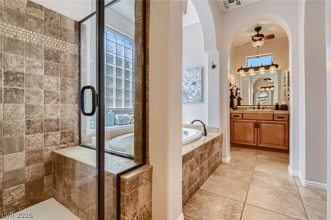 Building Photo - 1041 Baronet Dr