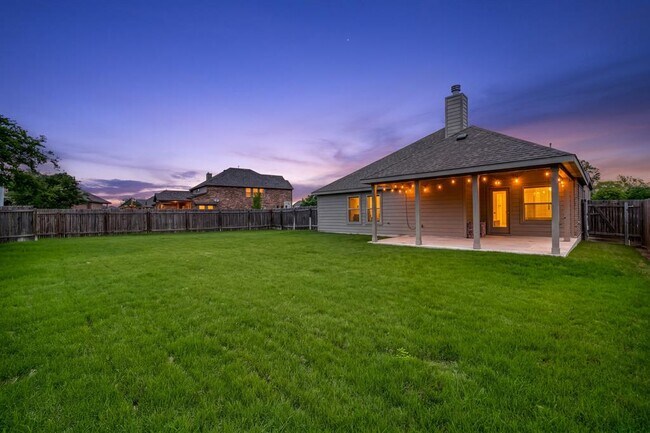 Building Photo - 21312 Windmill Ranch Ave