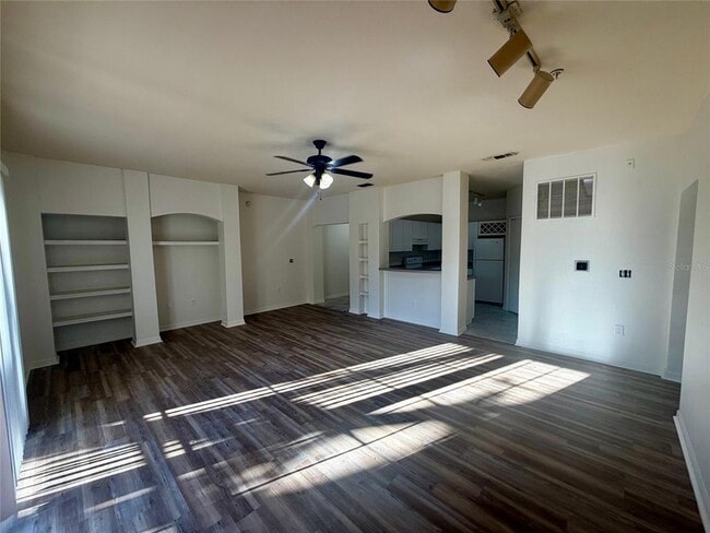 Building Photo - 122 Vista Verdi Cir