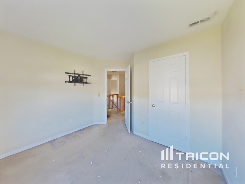 Building Photo - 8146 Birchfield Dr