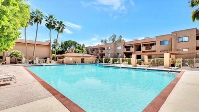 Building Photo - 3031 N Civic Center Plaza