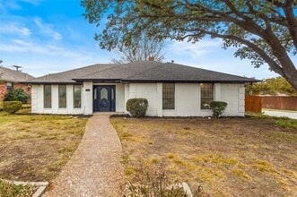 Building Photo - 1503 Bellflower Dr