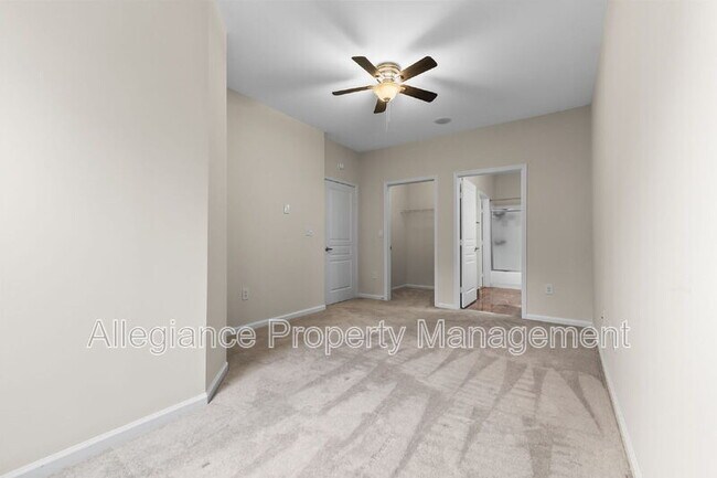 Building Photo - 12000 Market St