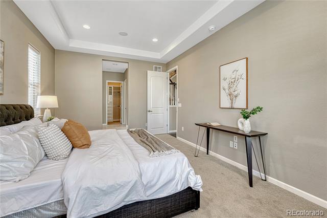 Building Photo - 681 E Dry Creek Cir