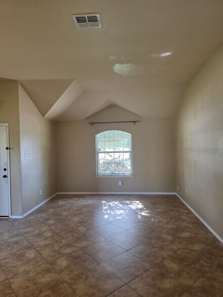Building Photo - 12112 Lamington Dr