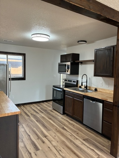 Building Photo - 431 SE 150 Rd