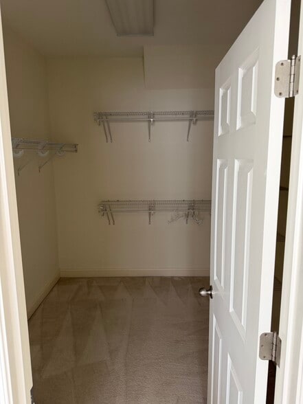 Primary Closet - 2912 Tidal Dr