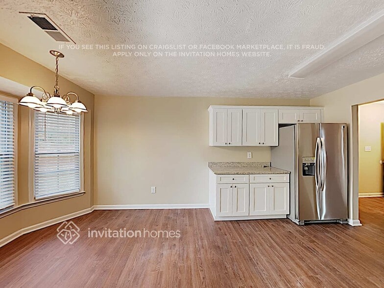 Building Photo - 103 Honeysuckle Ln