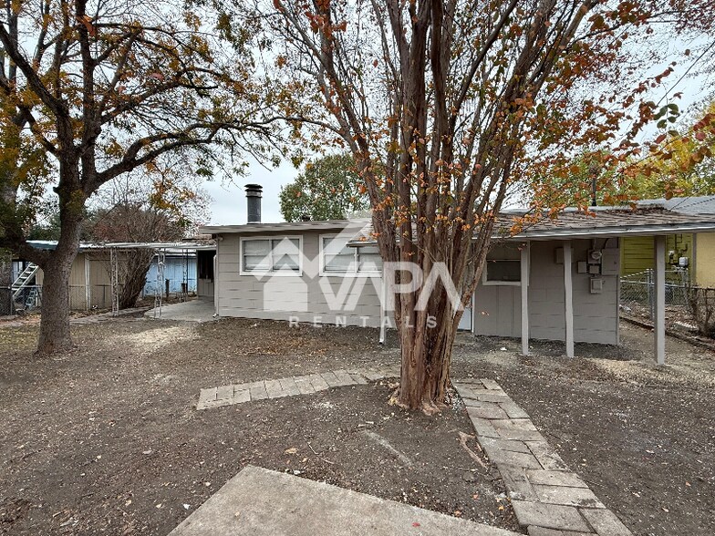 Building Photo - 943 Weizmann St