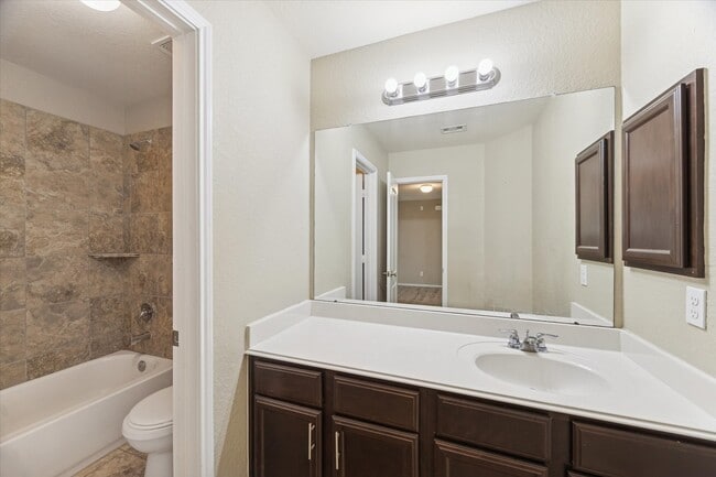 Building Photo - 15326 Knotty Chestnut St