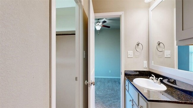 Building Photo - 3519 Summerway Dr