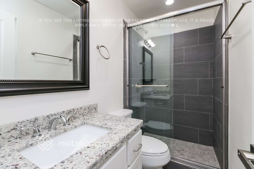 Building Photo - 7801 E Loma Land Dr