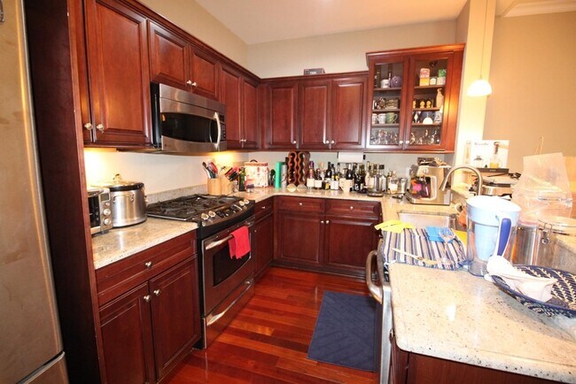 Building Photo - 20 McTernan St