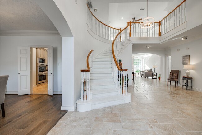 Building Photo - 5534 Honor Dr