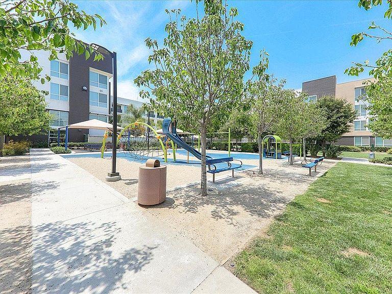 Building Photo - 927 E Mason Ln