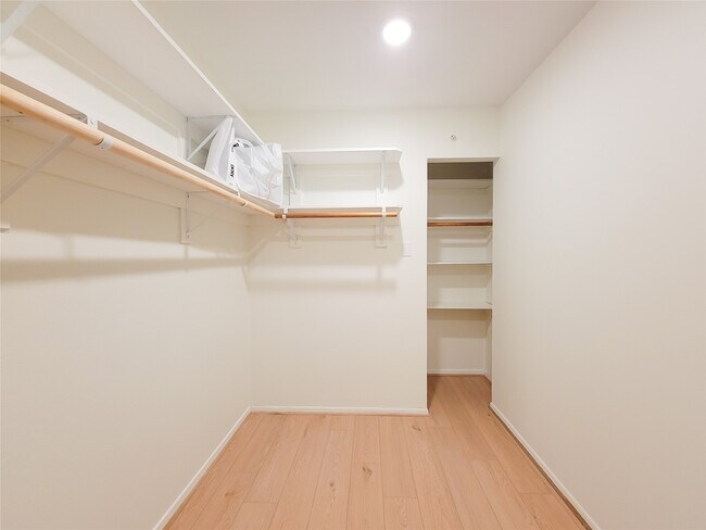 Building Photo - 2318 Ansbury Dr