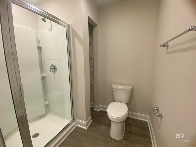 Building Photo - 6681 Spaniel Dr