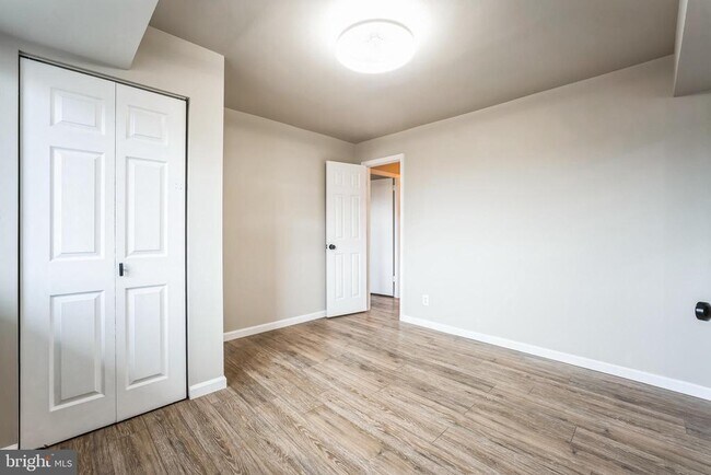 Building Photo - 5340 Holmes Run Pkwy