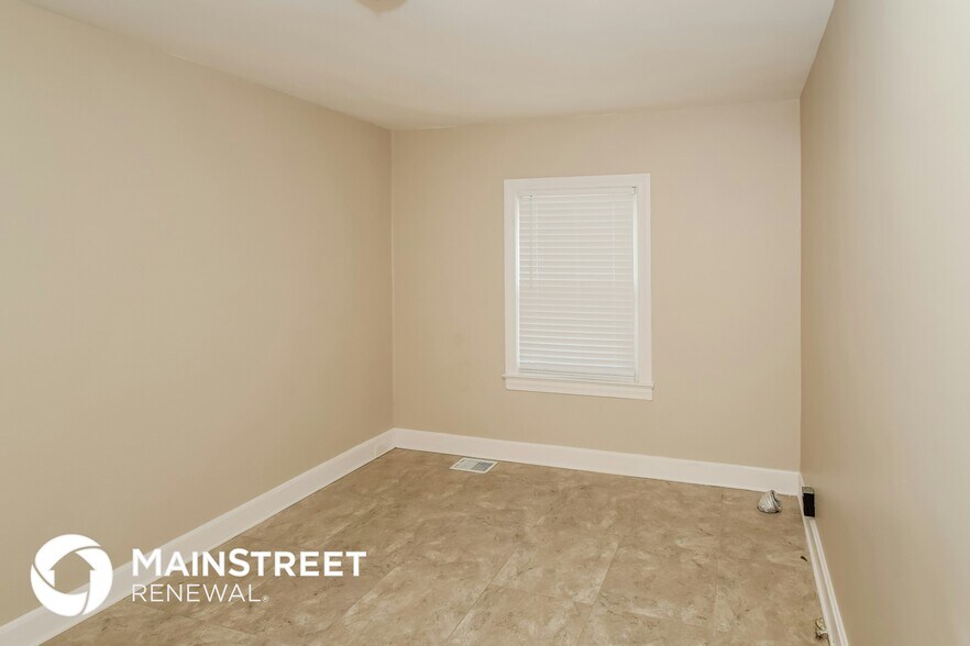 Building Photo - 1548 53rd Street Ensley
