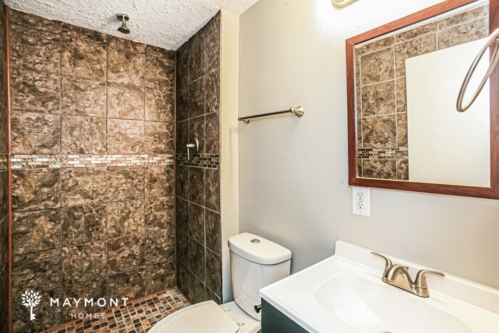 Building Photo - 5864 Brouse Dr